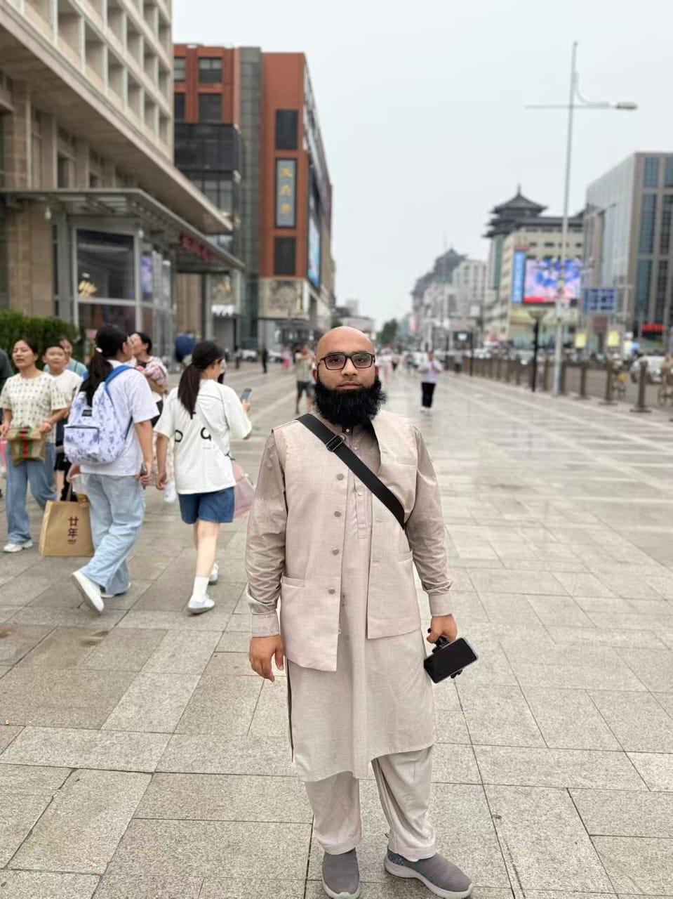 Ahtsham ul Haq observing an education system abroad
